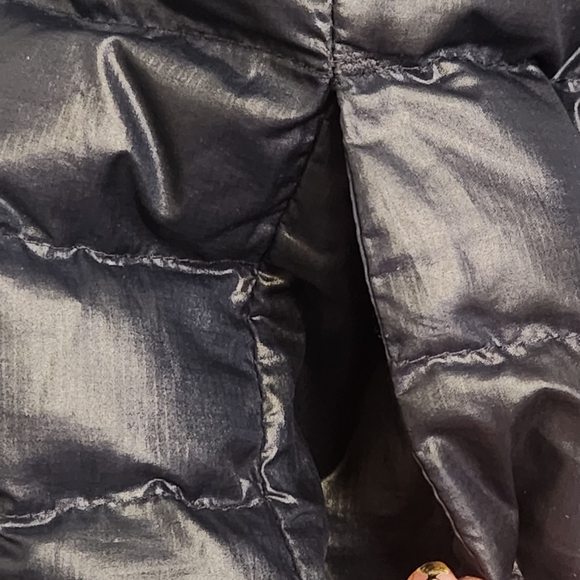 Primary Kids Puffer Vest ā Navy Size 10 - Picture 5 of 7